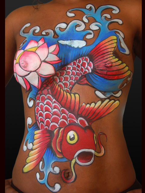 bodypainting_tatouage_carpe_koy_02 bodypainting_tatouage_carpe_koy_02