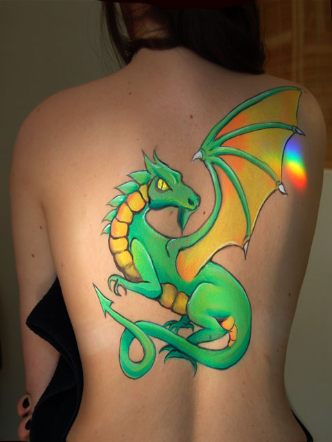 bodypainting_tatouage_dragon_vert bodypainting_tatouage_dragon_vert